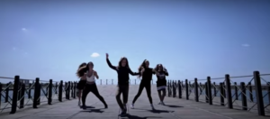 Bailarinas de ESAEM en el lanzamiento del nuevo trabajo de María Isabel