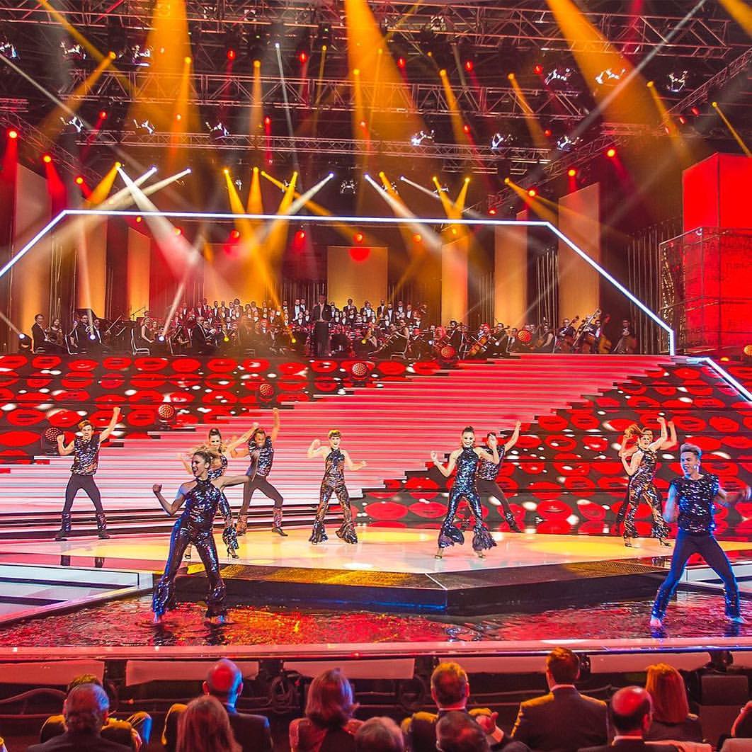 Nuestro alumno Nico Morilla bailarín en la "Gala 60 Aniversario" de TVE1