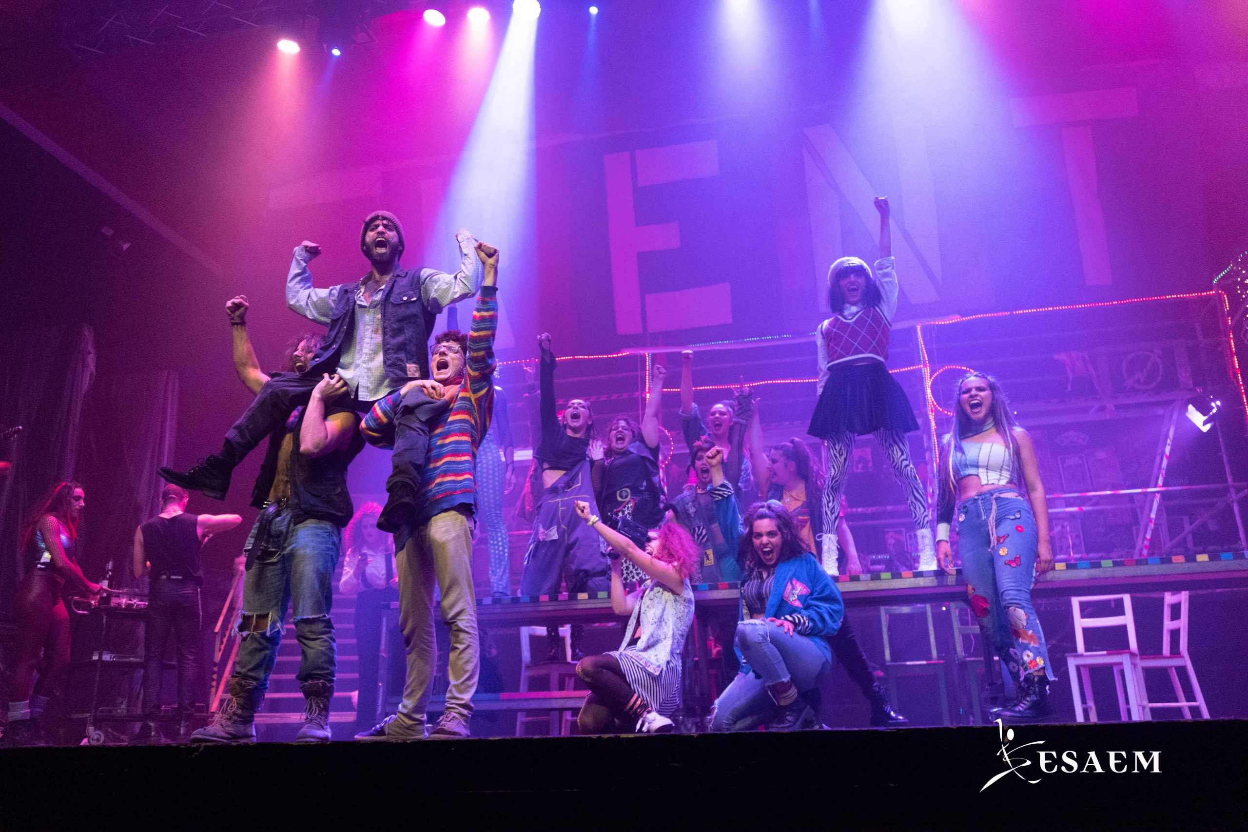 esaem-estreno-rent