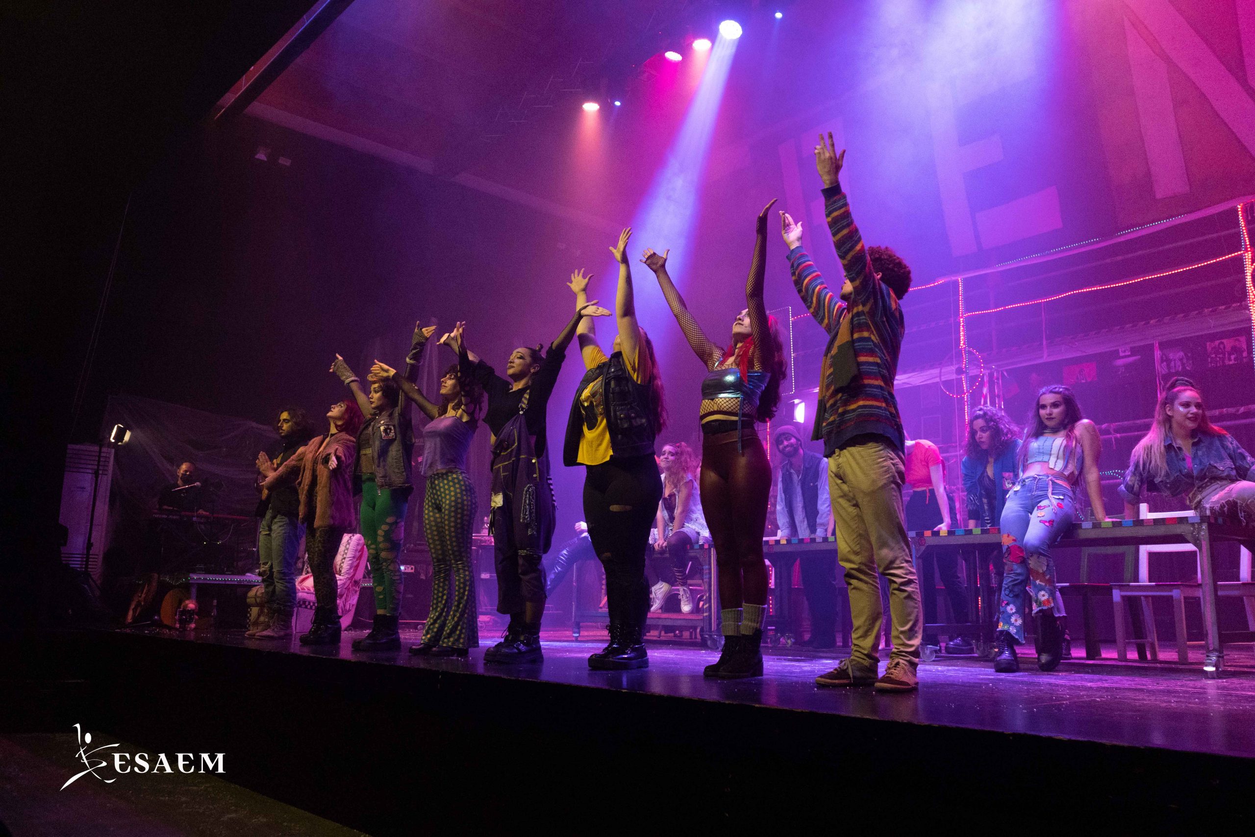 esaem-rent-musical