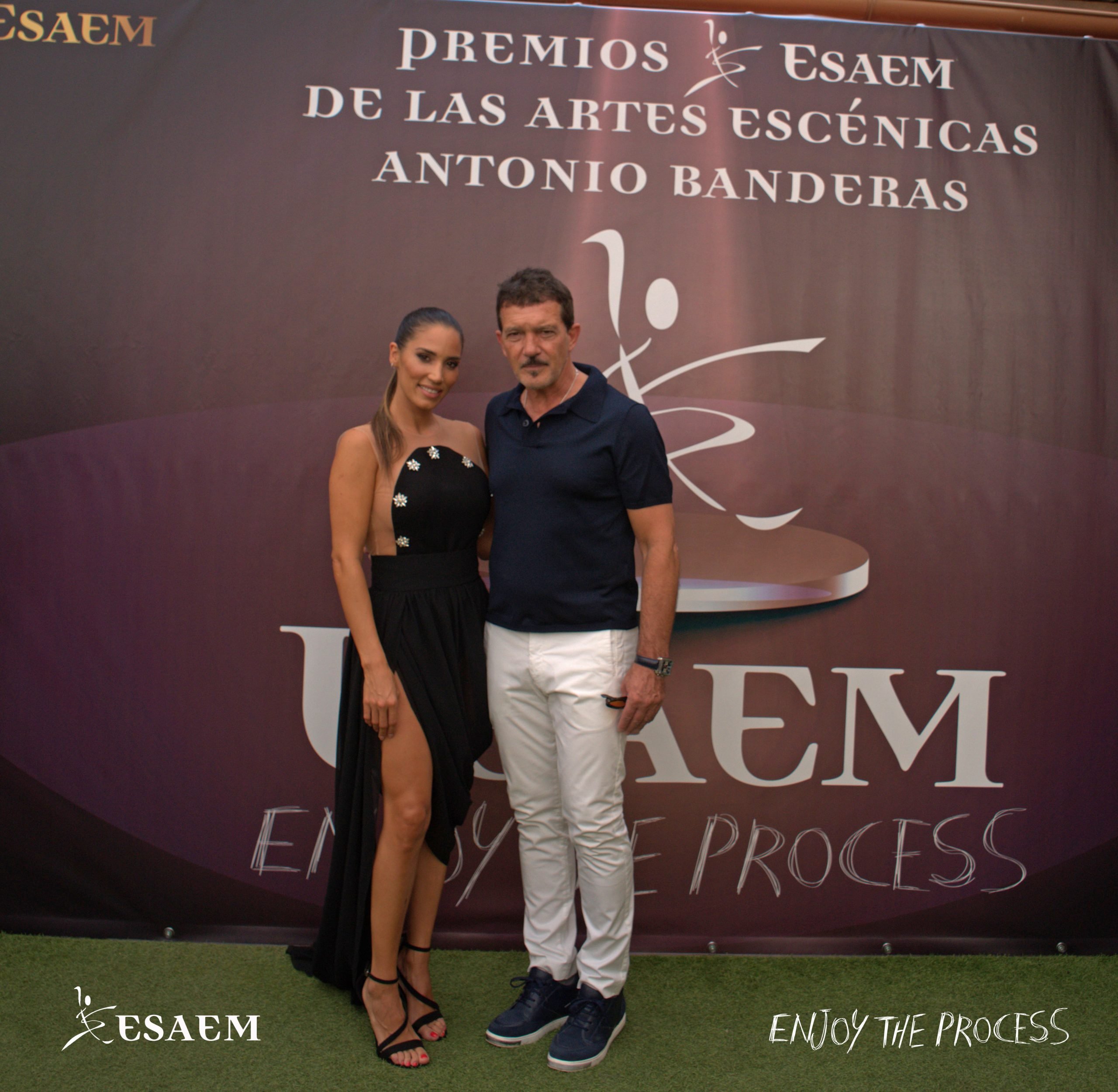 India-Martinez-Antonio-Banderas--Premios-ESAEM-2022-Enjoy-The-Process