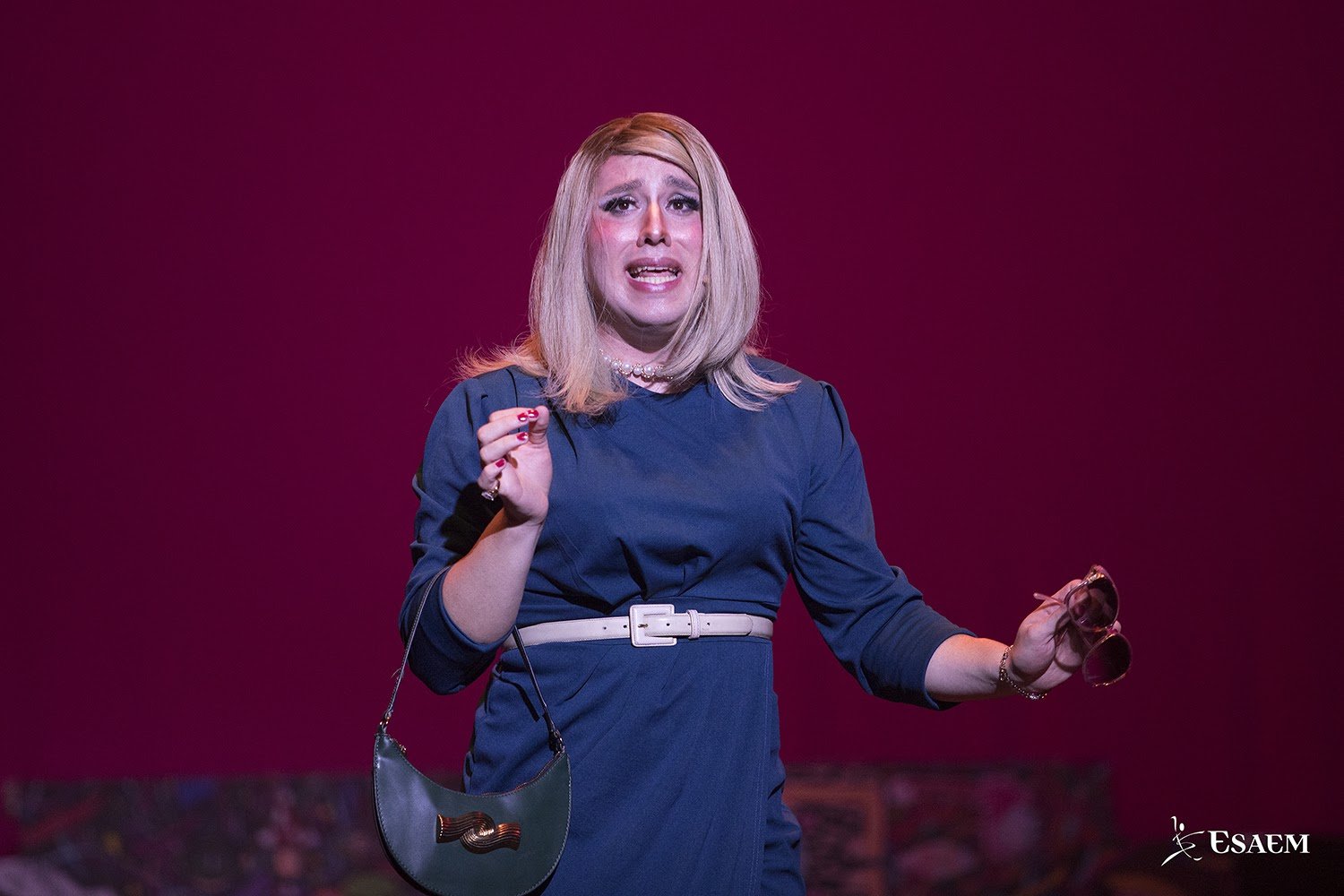 Construir personajes memorables en el teatro