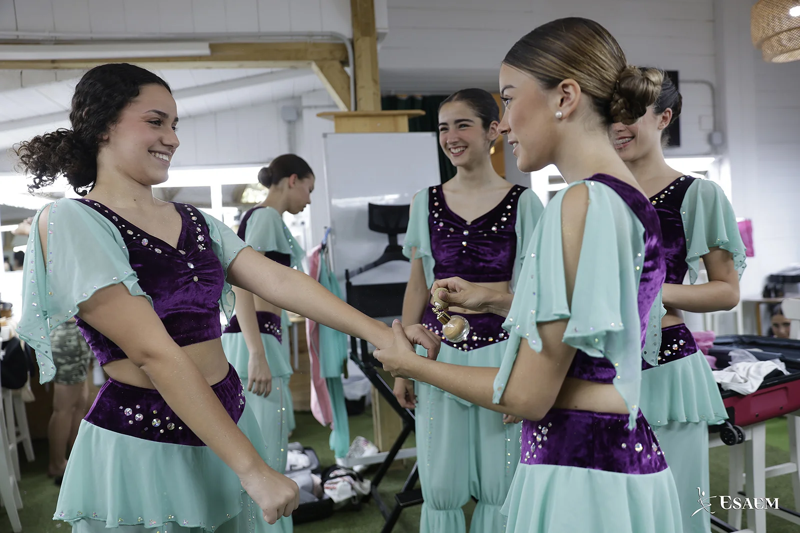 Backstage_Gala_Conservatorio_ESAEM_2024_1419_WEB Logo