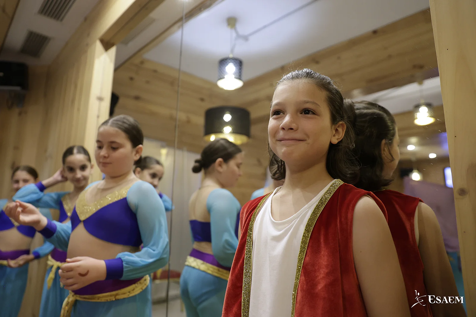 Backstage_Gala_Conservatorio_ESAEM_2024_1463_WEB Logo