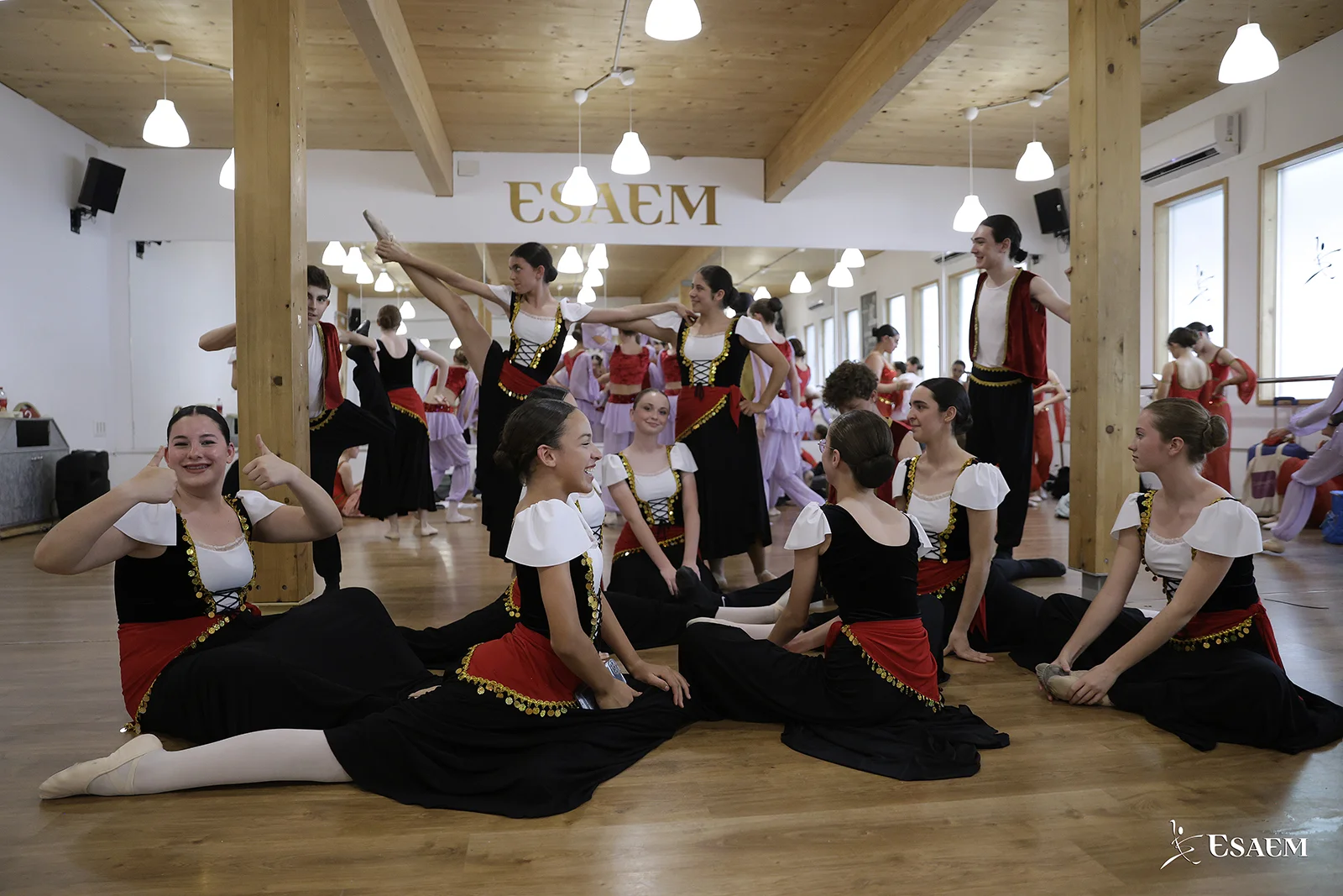 Backstage_Gala_Conservatorio_ESAEM_2024_1511_WEB Logo