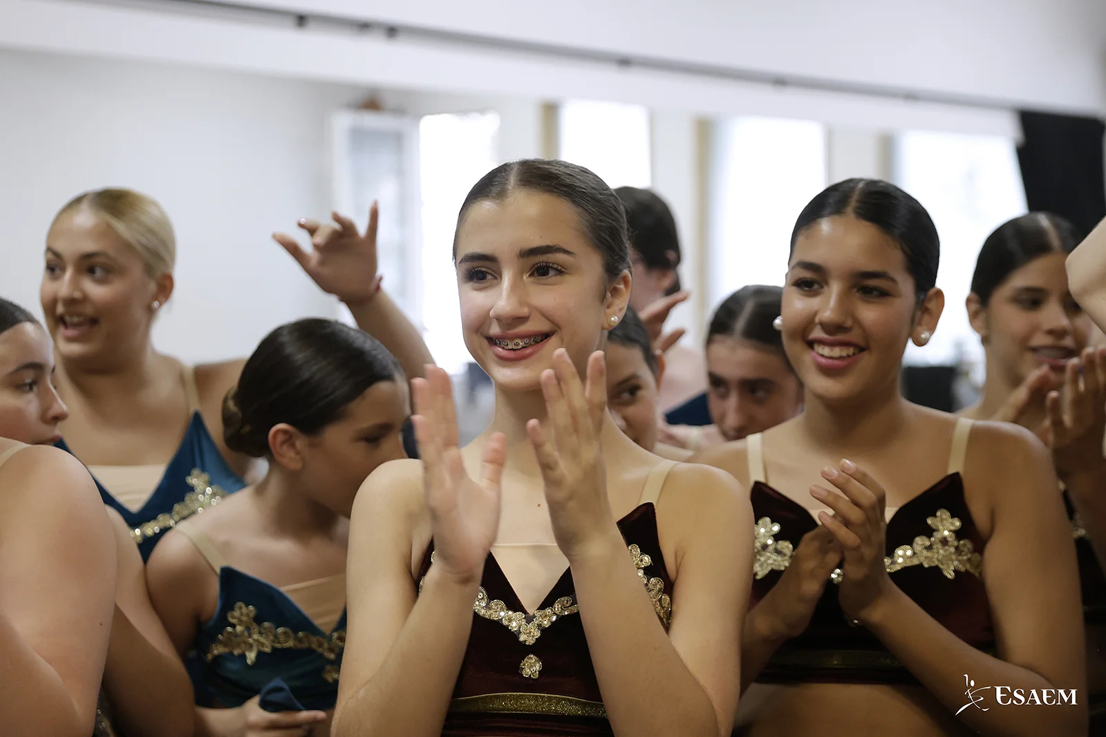 Backstage_Gala_Conservatorio_ESAEM_2024_1623_WEB Logo